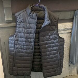 Men’s Amazon Essentials Black Vest